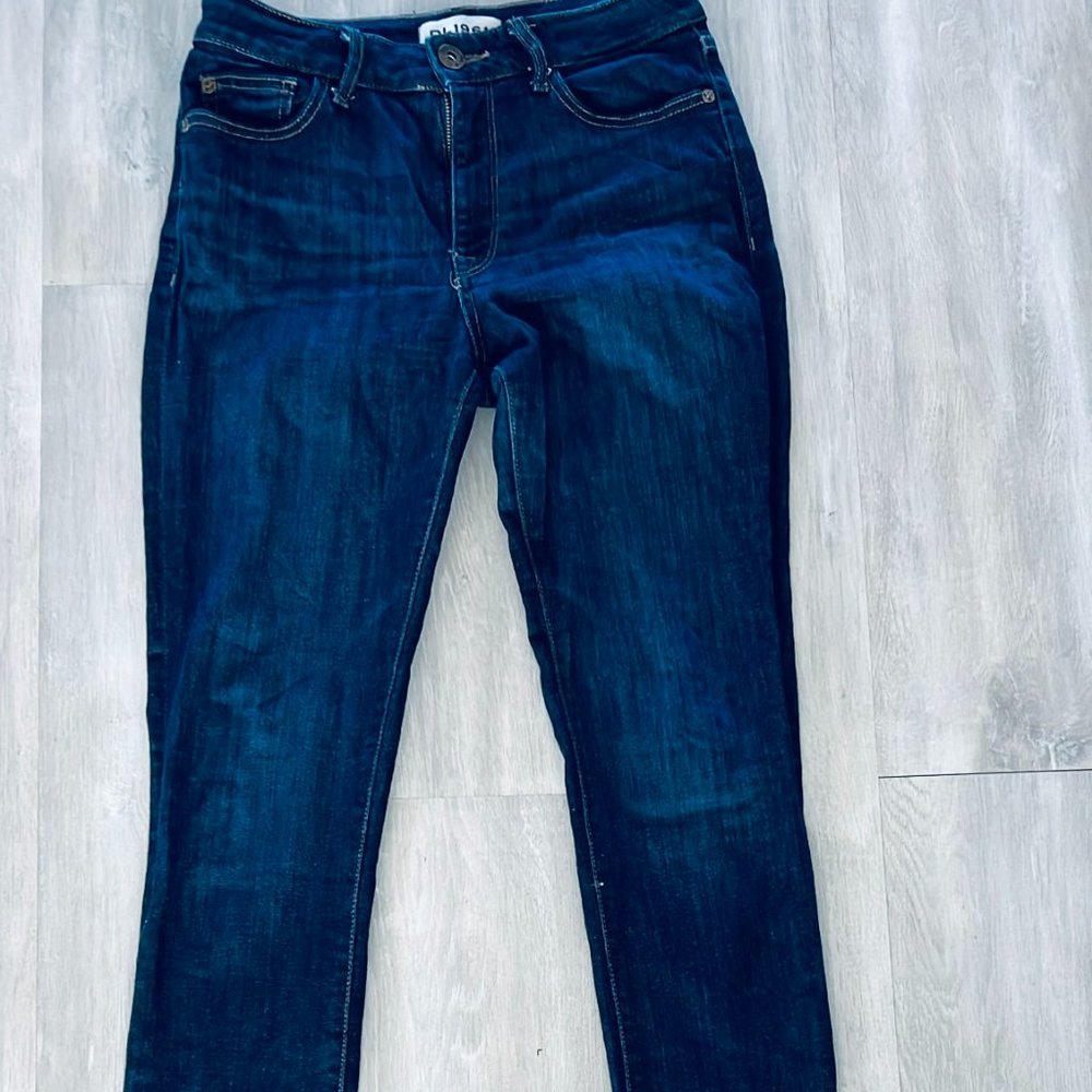 DL1961 Coco MidRise Curvy Jeans Vance Straight Legs blue Denim 27
